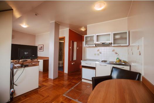 Car Royal Apartments And Rooms Novi Sad Luaran gambar